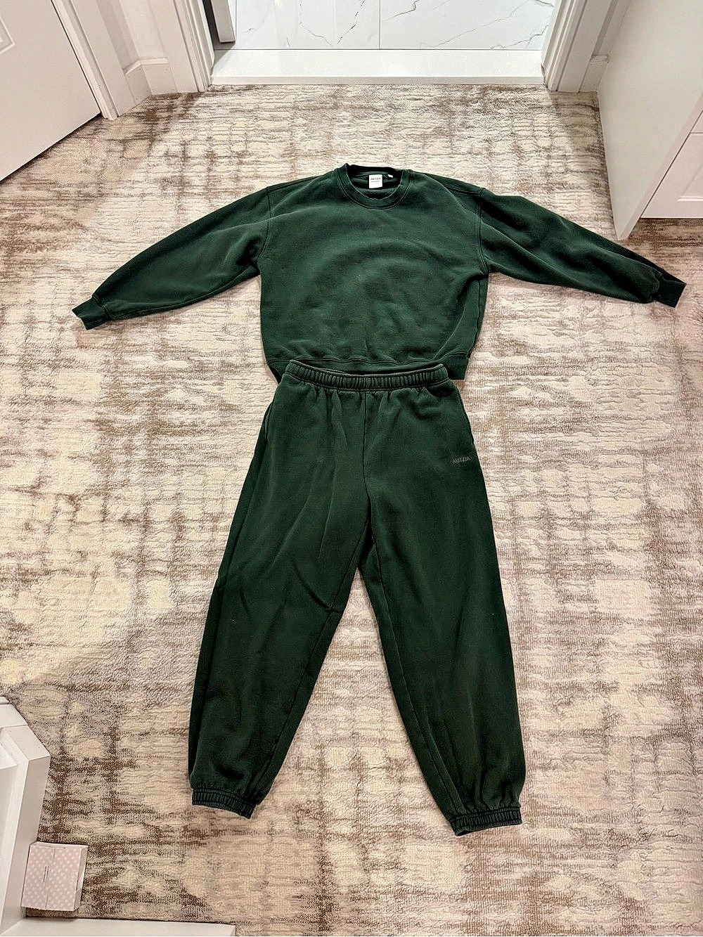 Aritzia TNA Cozy Sweatfleece Mega Fit Set Green Medium